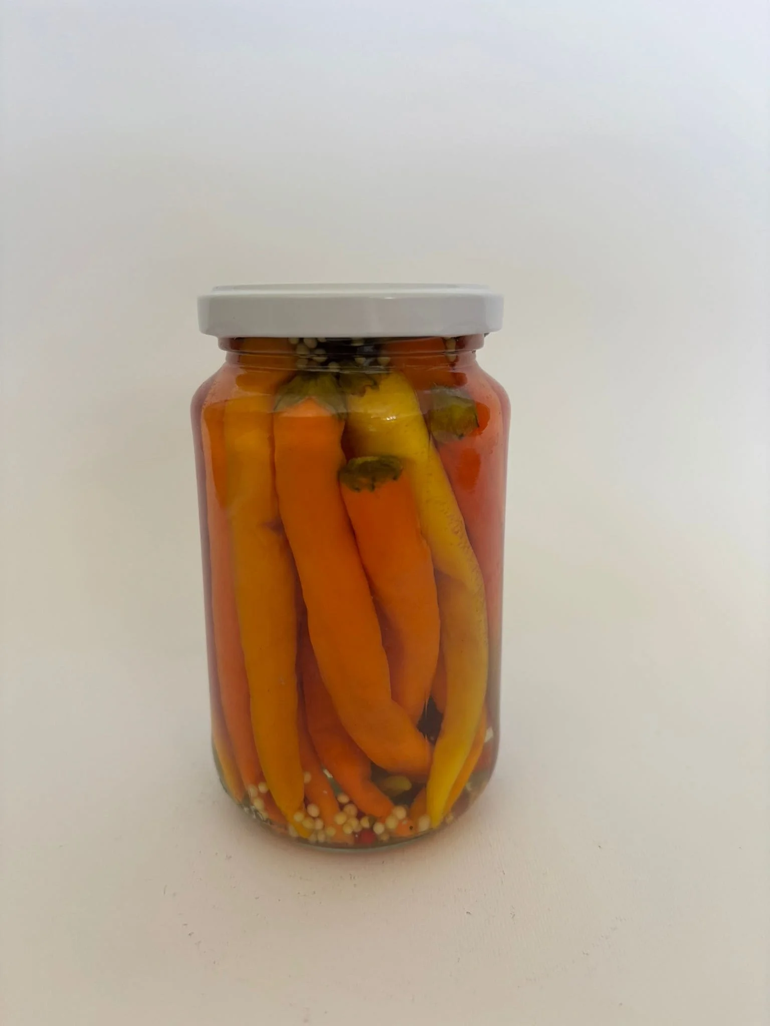 Feferoni - ljute papričice u tegli